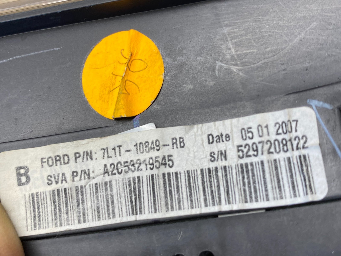 2007 2008 Ford  Expedition Speedometer Cluster Gauge OEM s6529 DG6