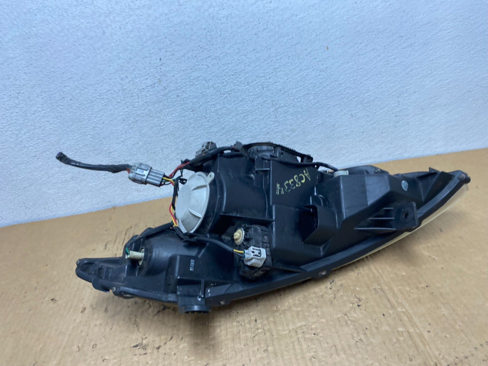 2003 to 2007 Nissan Murano Headlight Xenon HID Right Passenger AC8334 DW5