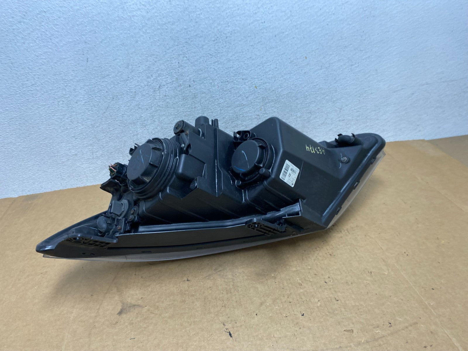 2014 to 2015 Kia Sorento Right Passenger RH Headlight Halogen AE3174 DW5