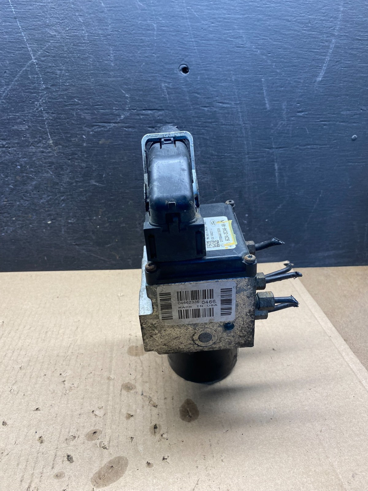2005 2006 2007 Ford F250 F350 SD ABS Anti Lock Brake Pump Module AH3207 DG4