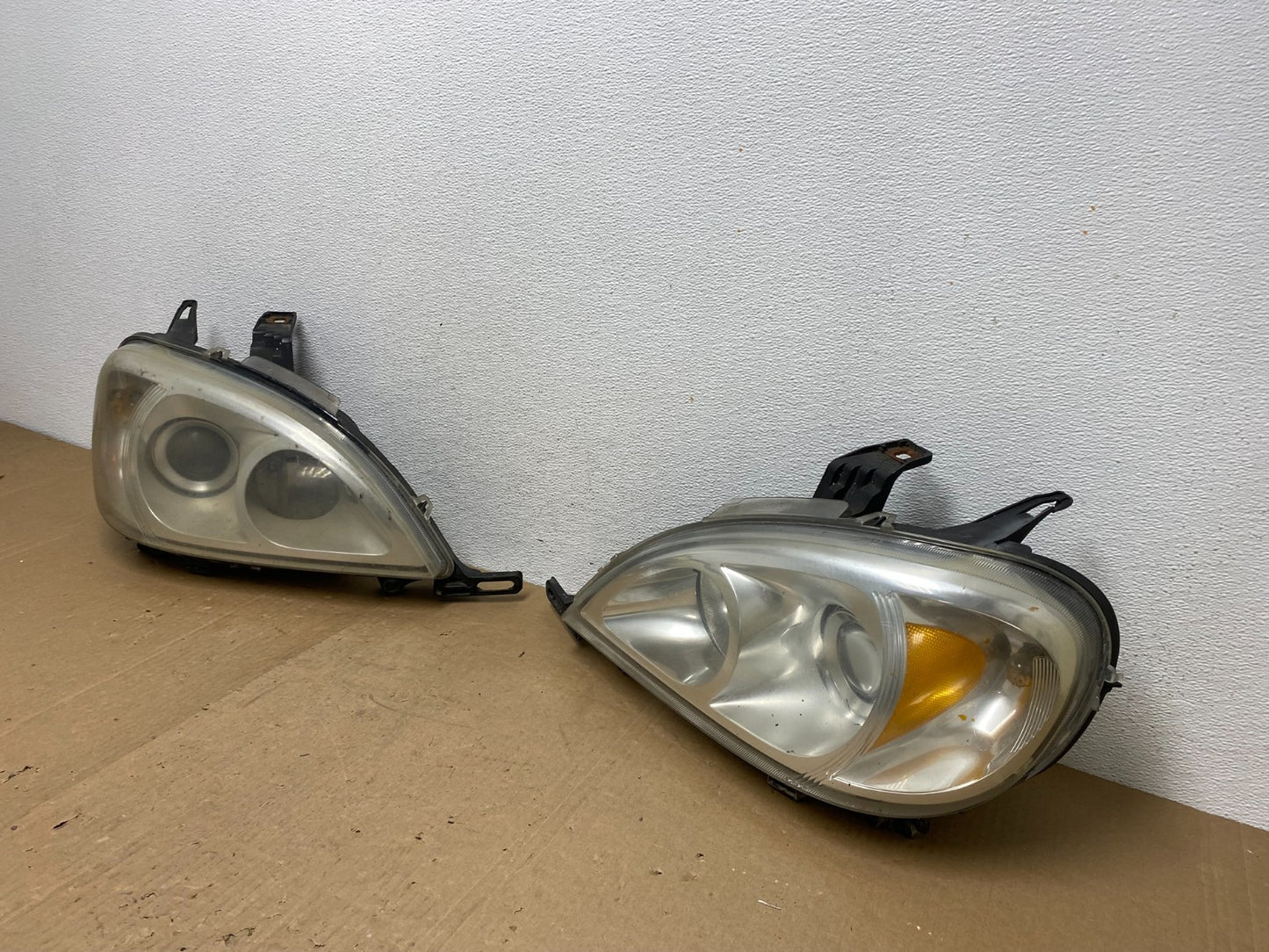 2002 - 2005 Mercedes ML ML350 ML500 Left+Right Side Halogen Headlights AC5787 DW1