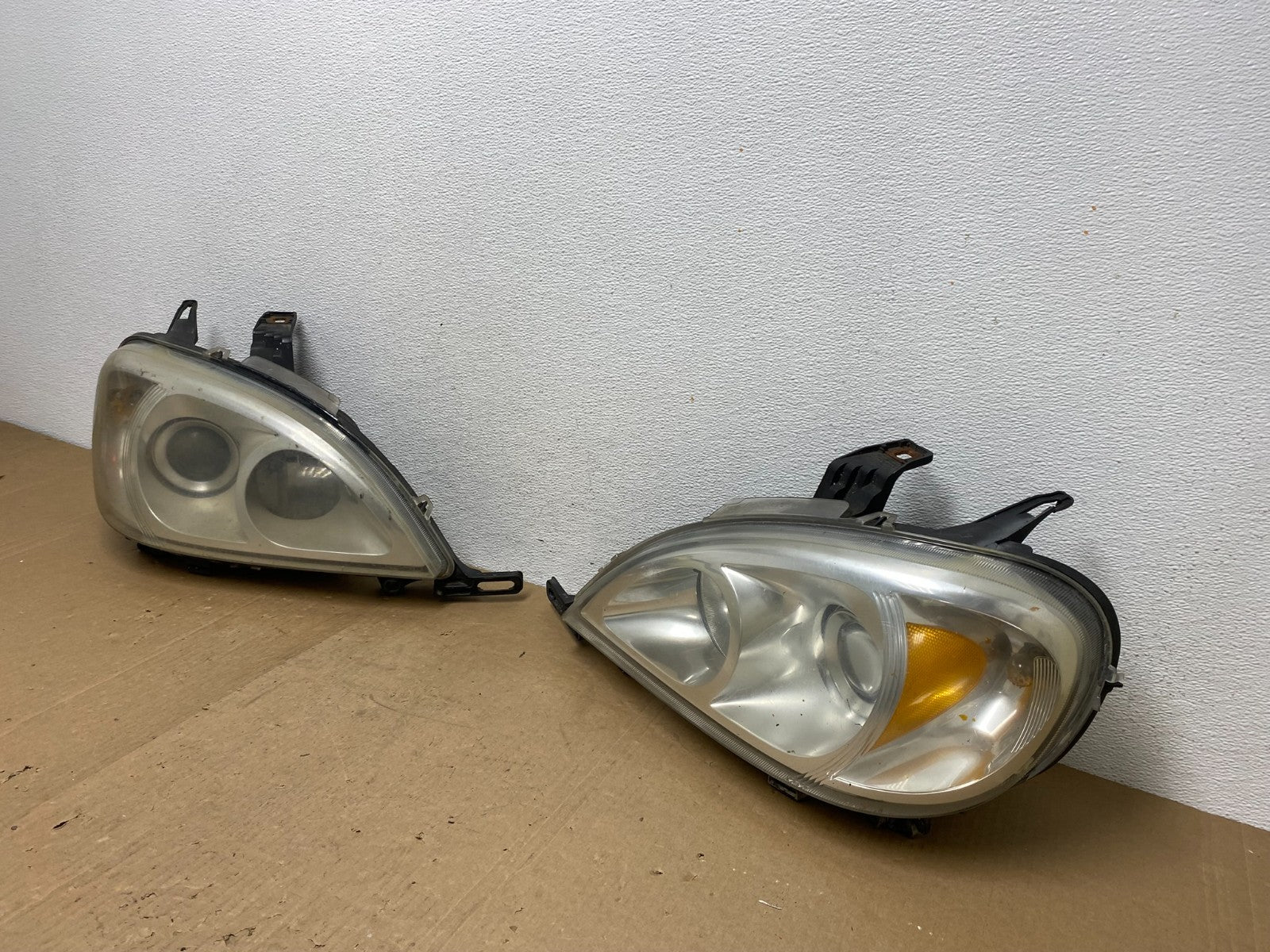 2002 - 2005 Mercedes ML ML350 ML500 Left+Right Side Halogen Headlights AC5787 DW1
