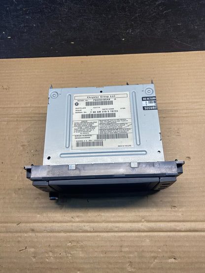 2011-2016 Chrysler Town Country Screen Display Player Satelite Radio AE4765 DG3