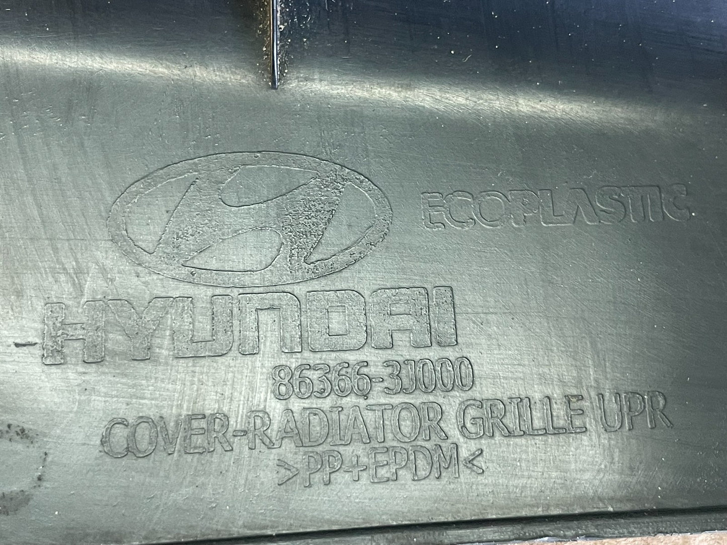 2007 to 2011 Hyundai Veracruz Chrome Grille Grill AE3517 DG5