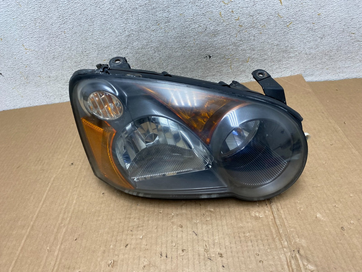 2004 to 2005 Subaru Impreza Right Passenger Side Halogen Headlight AI4474 DW0
