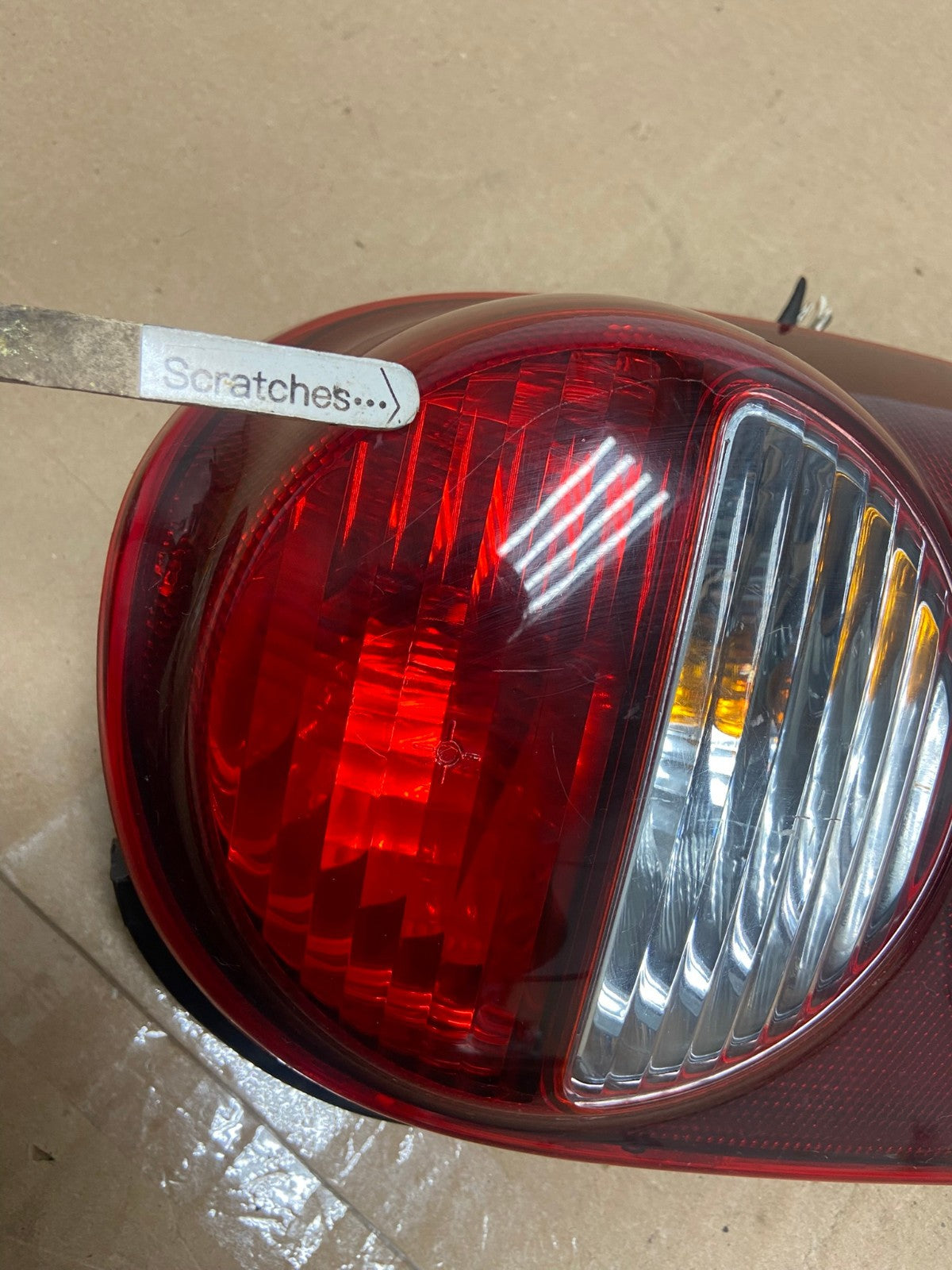 2005 2006 2007 Jeep Liberty Right Passenger Rh Side Tail Light AE5028 LK3