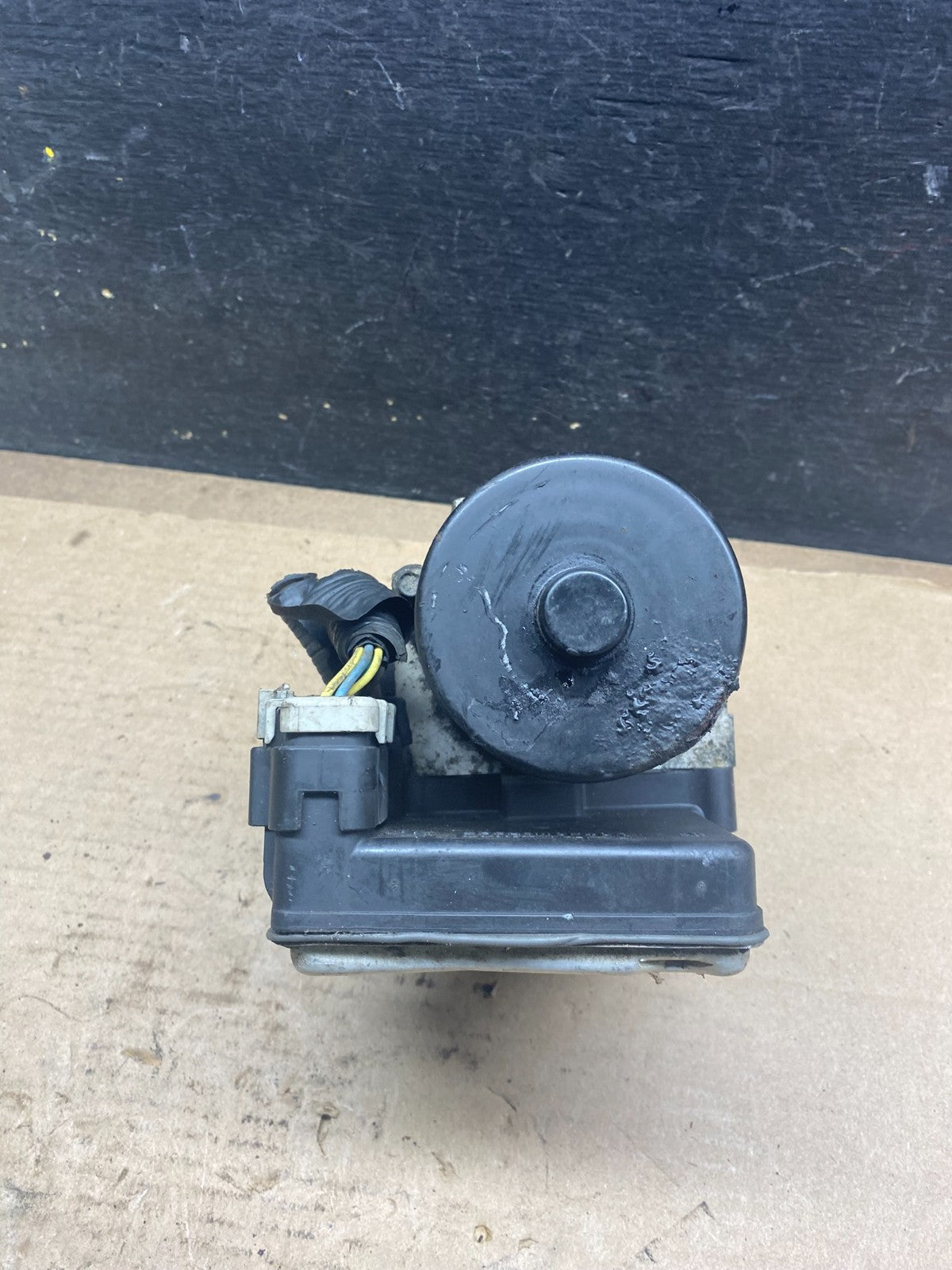 2004-2006 Chevrolet Express ABS Pump Control 13567118 Module q1425 DG4