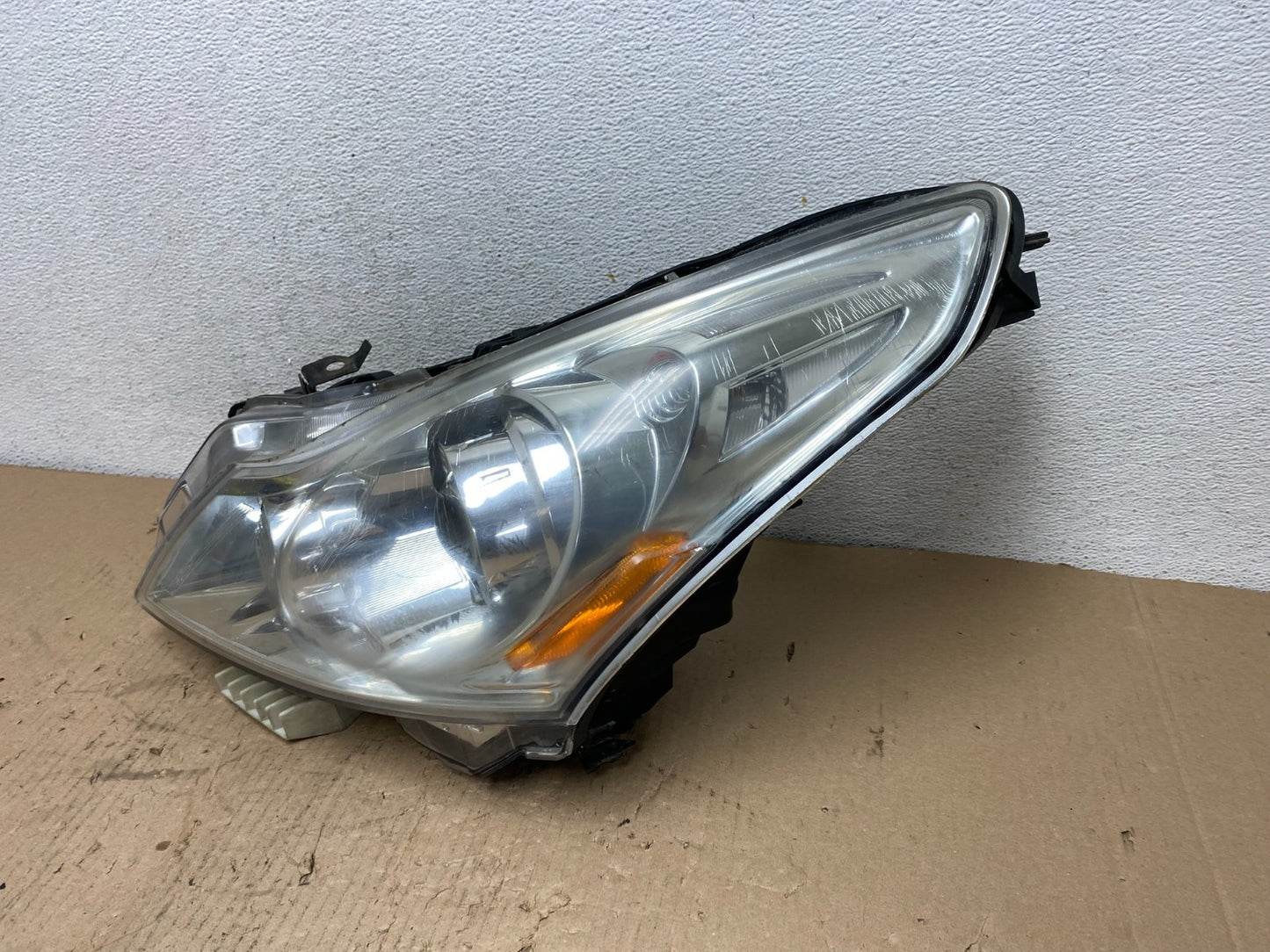 Sedan 4Door 2010 to 2013 Infiniti G37 Left Driver Headlight Xenon AF3289 DW1