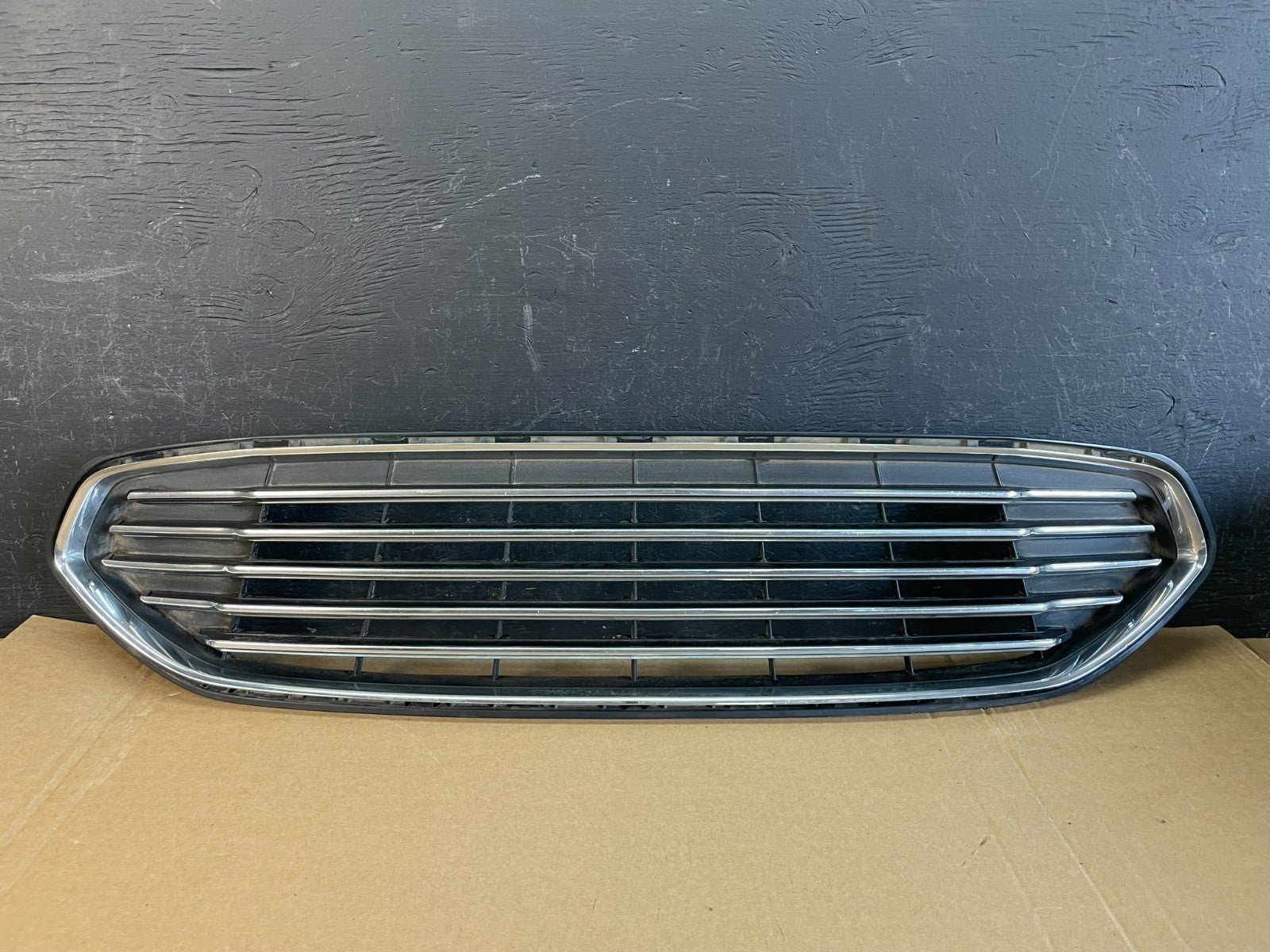 2013 to 2016 Ford Fusion Front Upper Grille Chrome Grill Bumper AC9939 DW0
