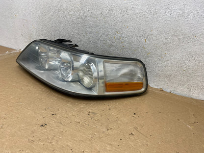 2005 to 2011 Lincoln Town Car Left Driver LH Side Headlight AH8522 DW2