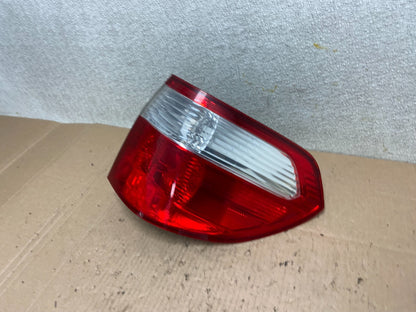 2005 2006 2007 Honda Odyssey Right Passenger RH Side Tail Light Oem Y0103 DW1