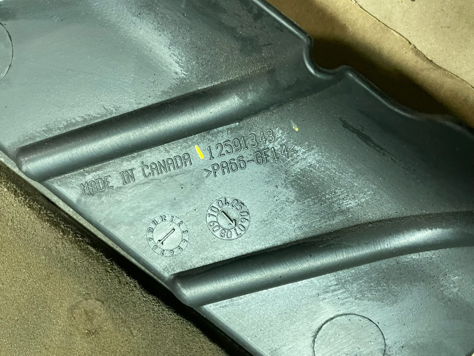 2006 2011 Chevrolet Impala V6 VVT Engine Cover Shield OEM V2790 DG8