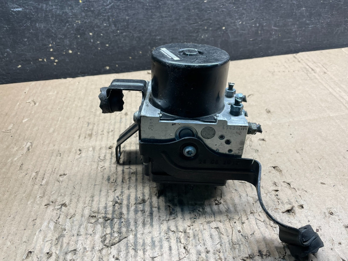 2012-2018 BMW F30 F32 320I 328I ABS Anti Lock Brake Pump 6860731 ab2709  DG3