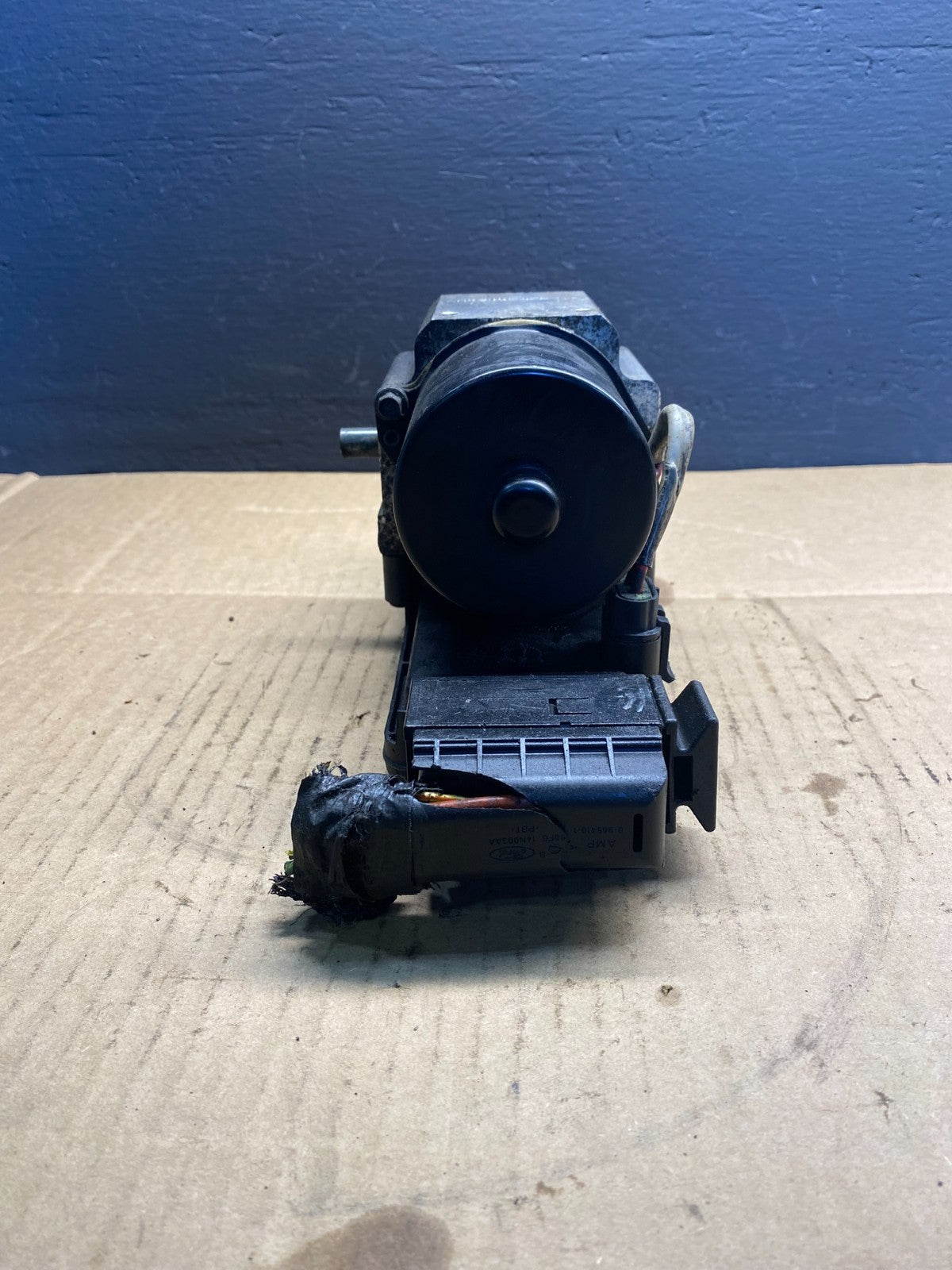 2003 2007 Ford E250 E350 Anti-Lock ABS Antilock Brake Pump ab7426 DG5