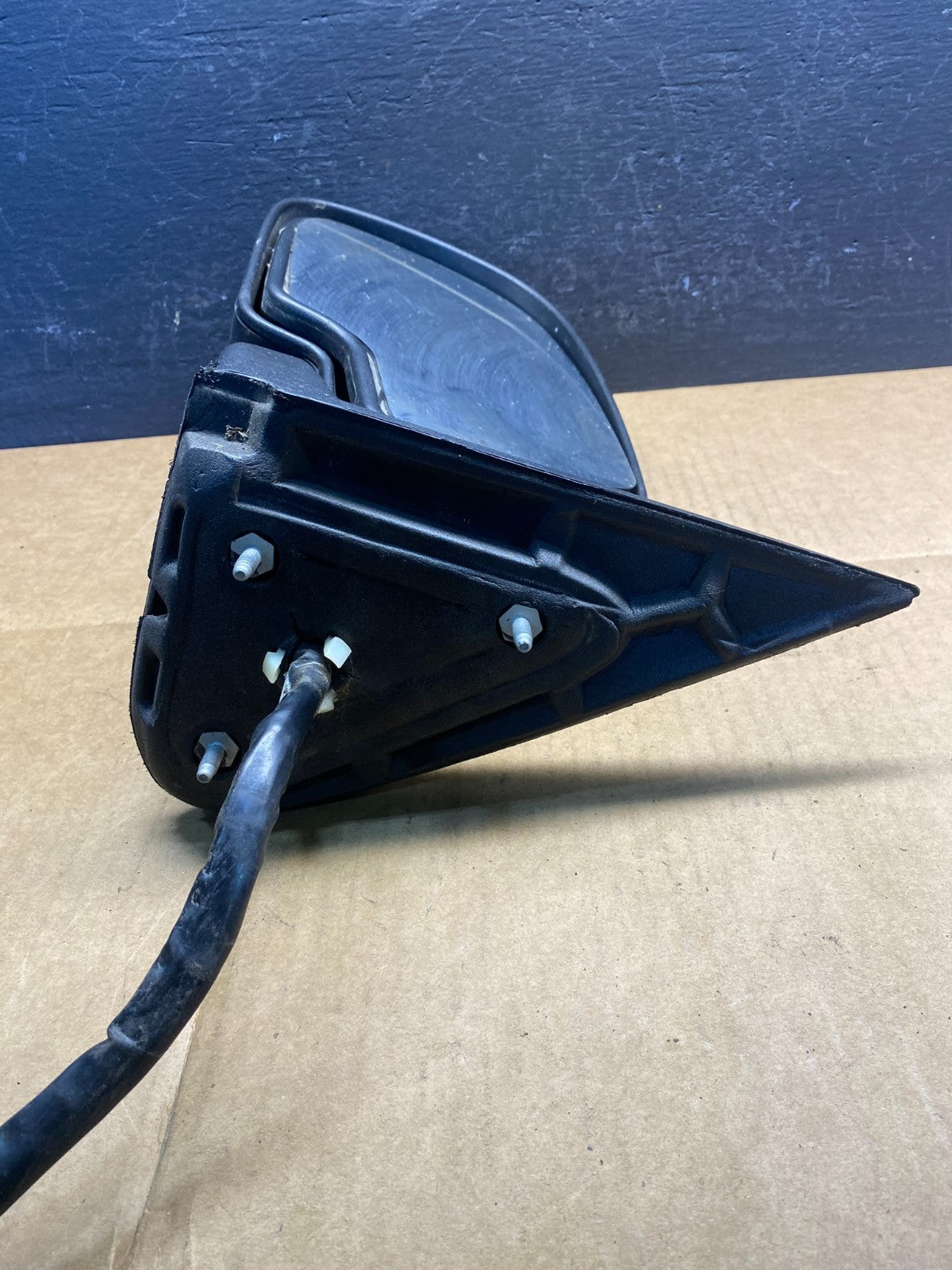 1999 to 2006 Chevrolet Silverado Suburban Left Driver Mirror AD3571 DG4