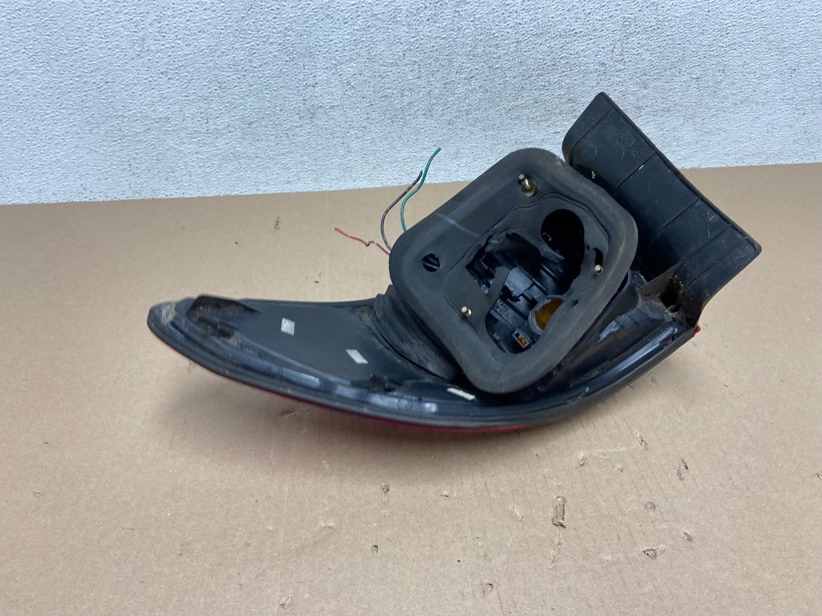 1998 to 2000 Honda Accord Sedan Tail light Left Driver LH Side AE7174 LK5