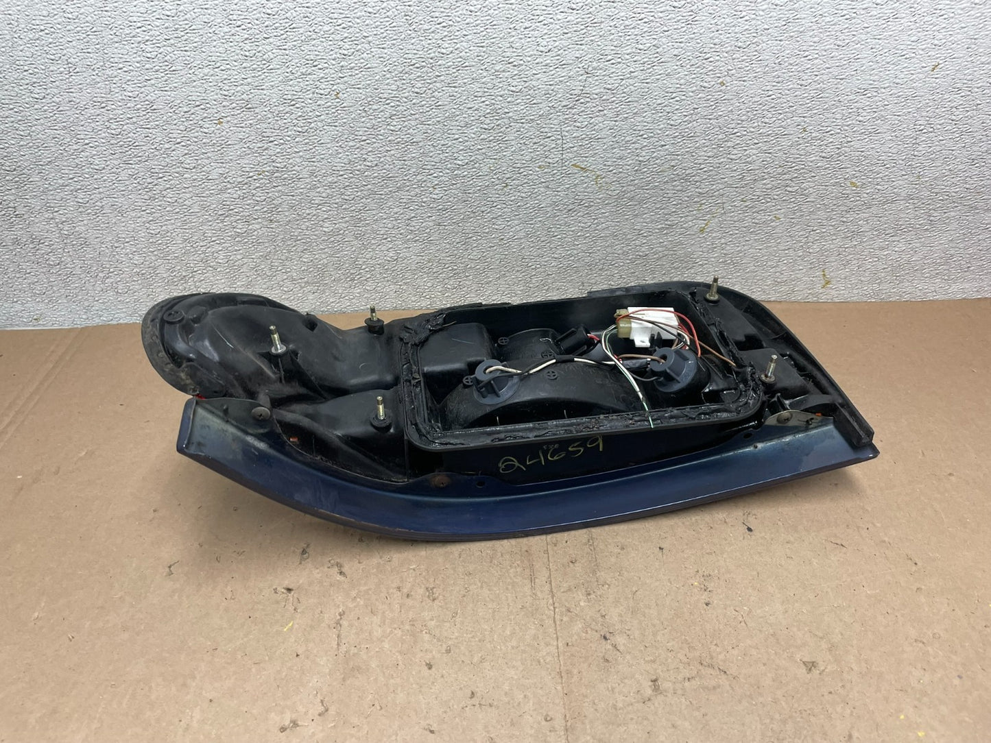 1993 to 2001 Subaru Impreza Sedan Right Passenger RH Tail Light Oem q4659 DG13