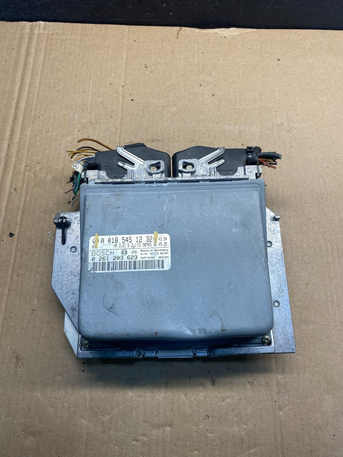 1996 Mercedes E320 Engine Control Unit ECU Module AE7531 DG0