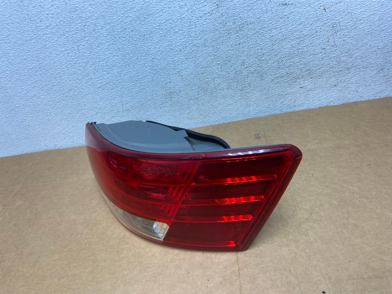 2006 2007 2008 Hyundai Sonata Right Passenger Rh Side Tail Light AD4427 LK1