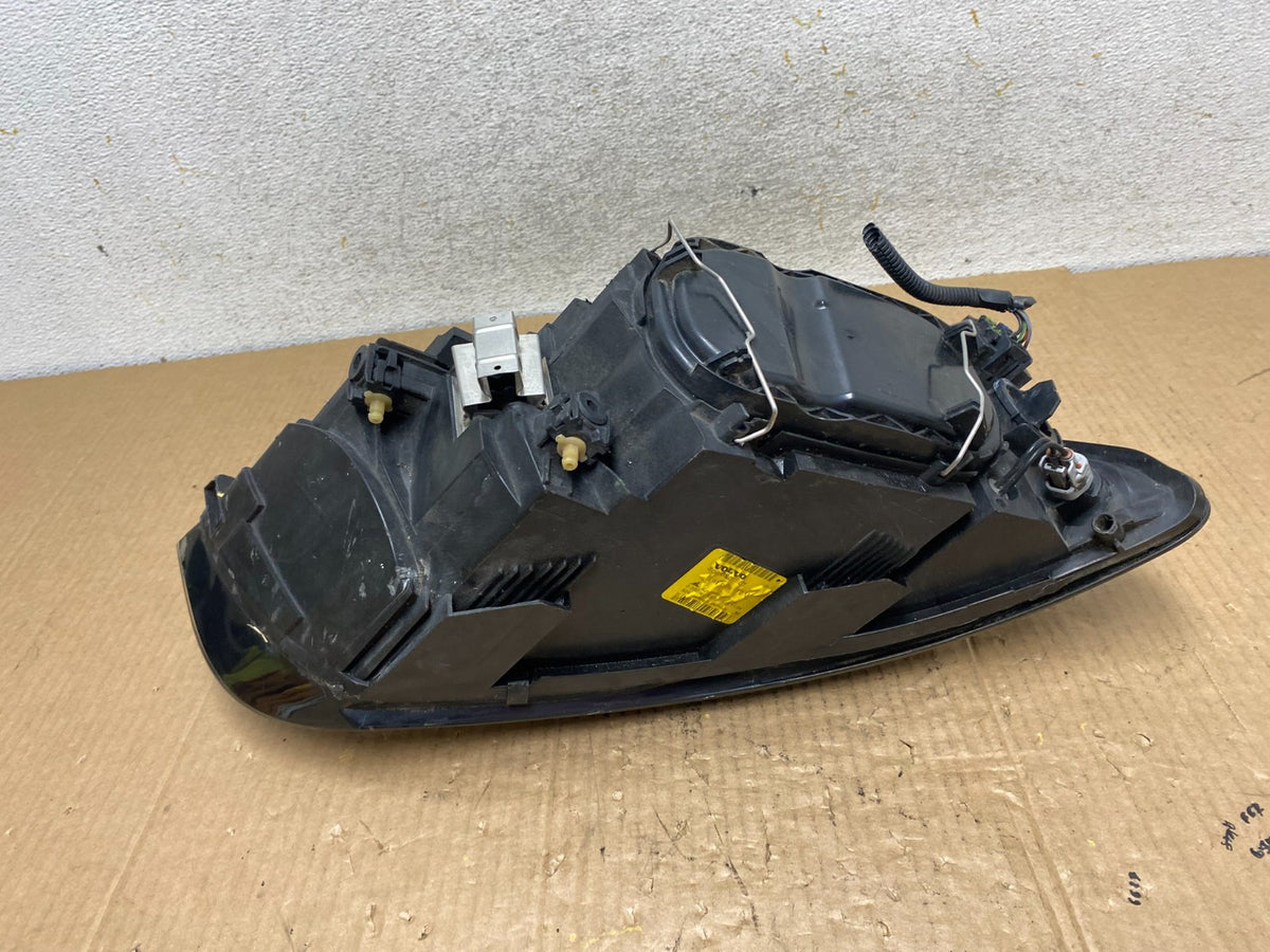 2004 to 2007 Volvo S40 Left Driver LH Side Headlight AI6867 DW6