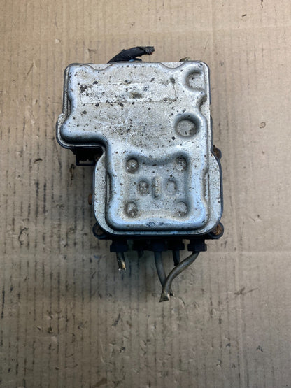 2003 to 2006 Chevrolet Tahoe ABS Pump 13354748 Module ab2718 DG5