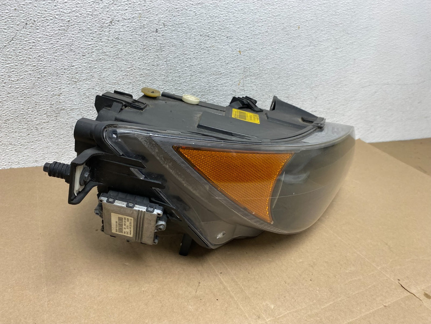 2004-2007 Bmw 645Ci 650I M6 E63 E64 Right Passenger Xenon Headlight AE48542