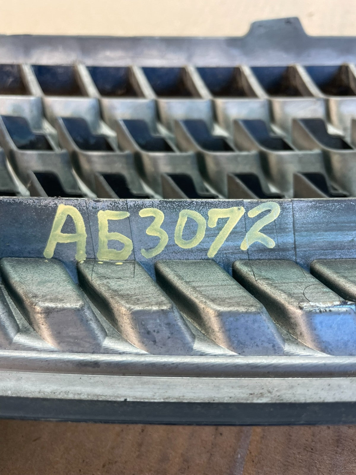 2006 to 2009 Lexus RX400H Front Upper Grill Grille AG3072 DG5