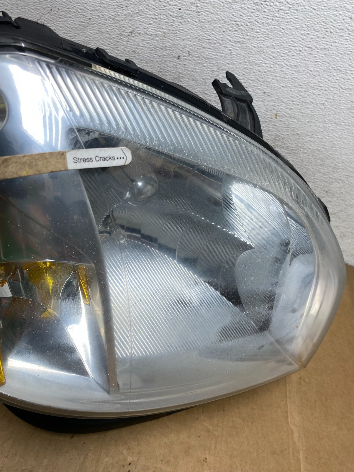 2005 - 2007 Mercury Montego Right Passenger Side Headlight Xenon HID AE3271 DW3