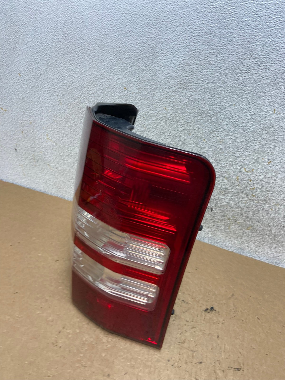 2008 to 2012 Jeep Liberty Right Passenger RH Side Tail Light AI3674 LK1