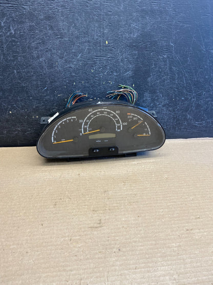 2005 to 2006 Sprinter 2500 3500 Instrument Speedometer Gauge Cluster AH1501 DG0