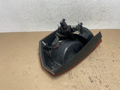 2005 - 2007 Chrysler 300 Left Driver Lh Side Tail Light AF7130 LK5