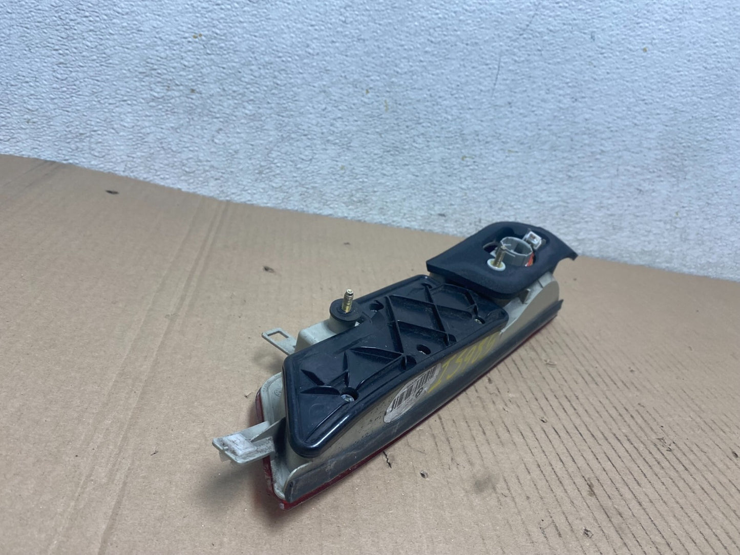 2002 to 2005 BMW 7-Series 745i 760i Left Driver Rear Inner Tail Light Oem I59858