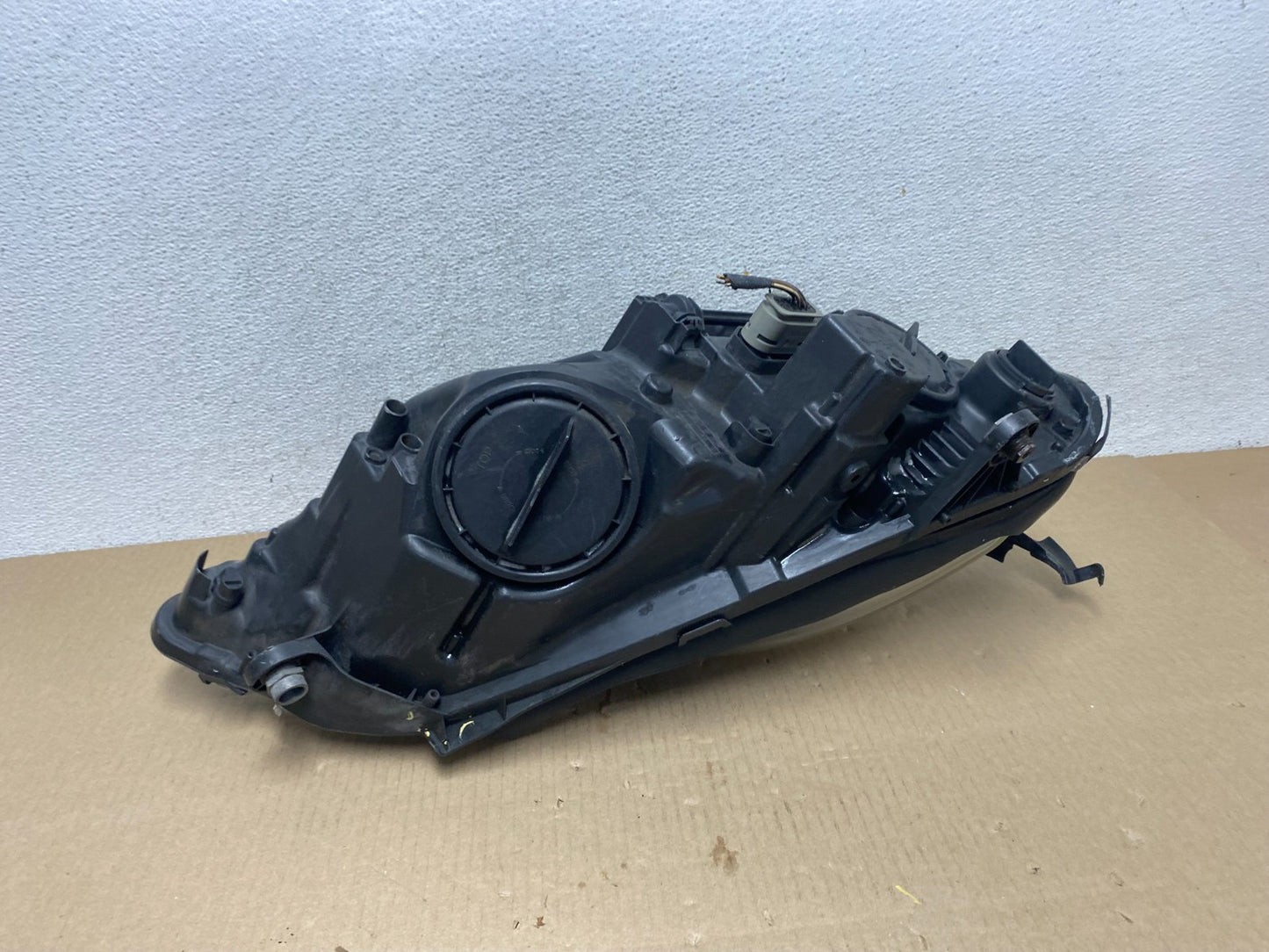 2010-2013 Mercedes E Class E350 E550 Left Driver LH Halogen Headlight AG5838 DW11