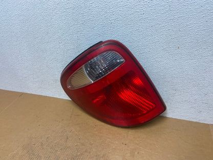 2004 to 2007 Dodge Grand Caravan Left Driver Lh Tail Light AE0434 LK1