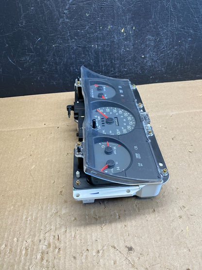 2003 to 2005 Mercury Grand Marquis Speedometer Instrustment Cluster ac6408 DG2