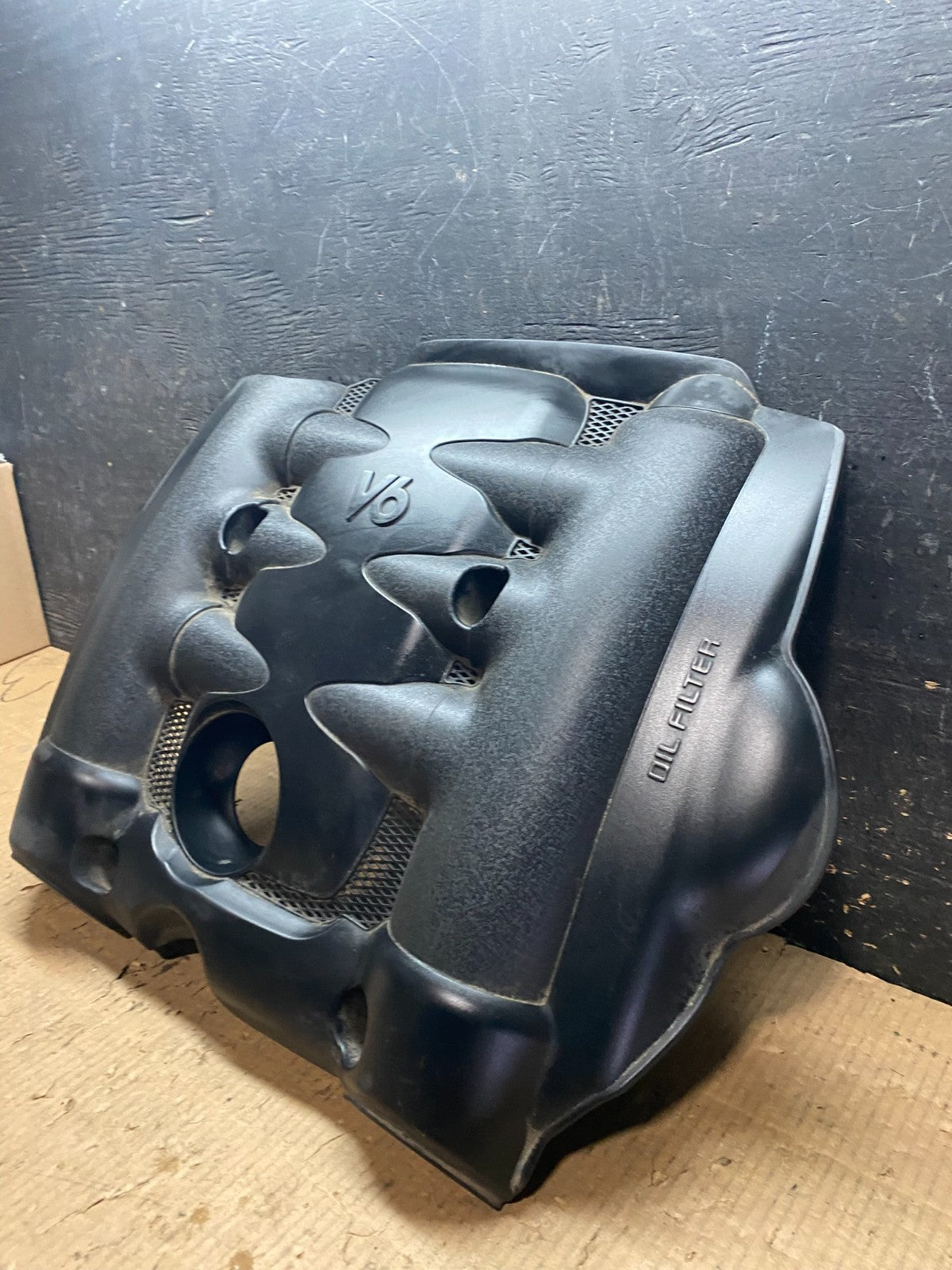 2006 to 2008 Kia Sedona V6 3.8L Engine Motor Cover Oem y6592 DG2