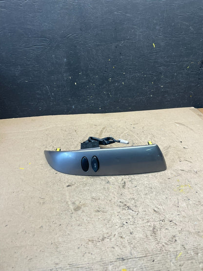 2004 to 2010 Toyota Sienna Right Side Radio Switches Bezel Trim T5802 DG0