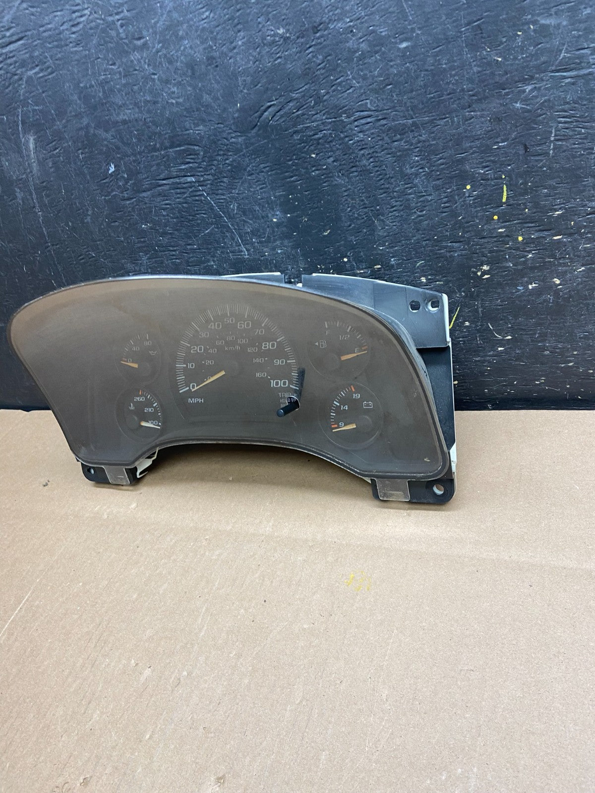 2004 to 2007 Chevrolet Express Speedometer Cluster Gauge T4362 PS1