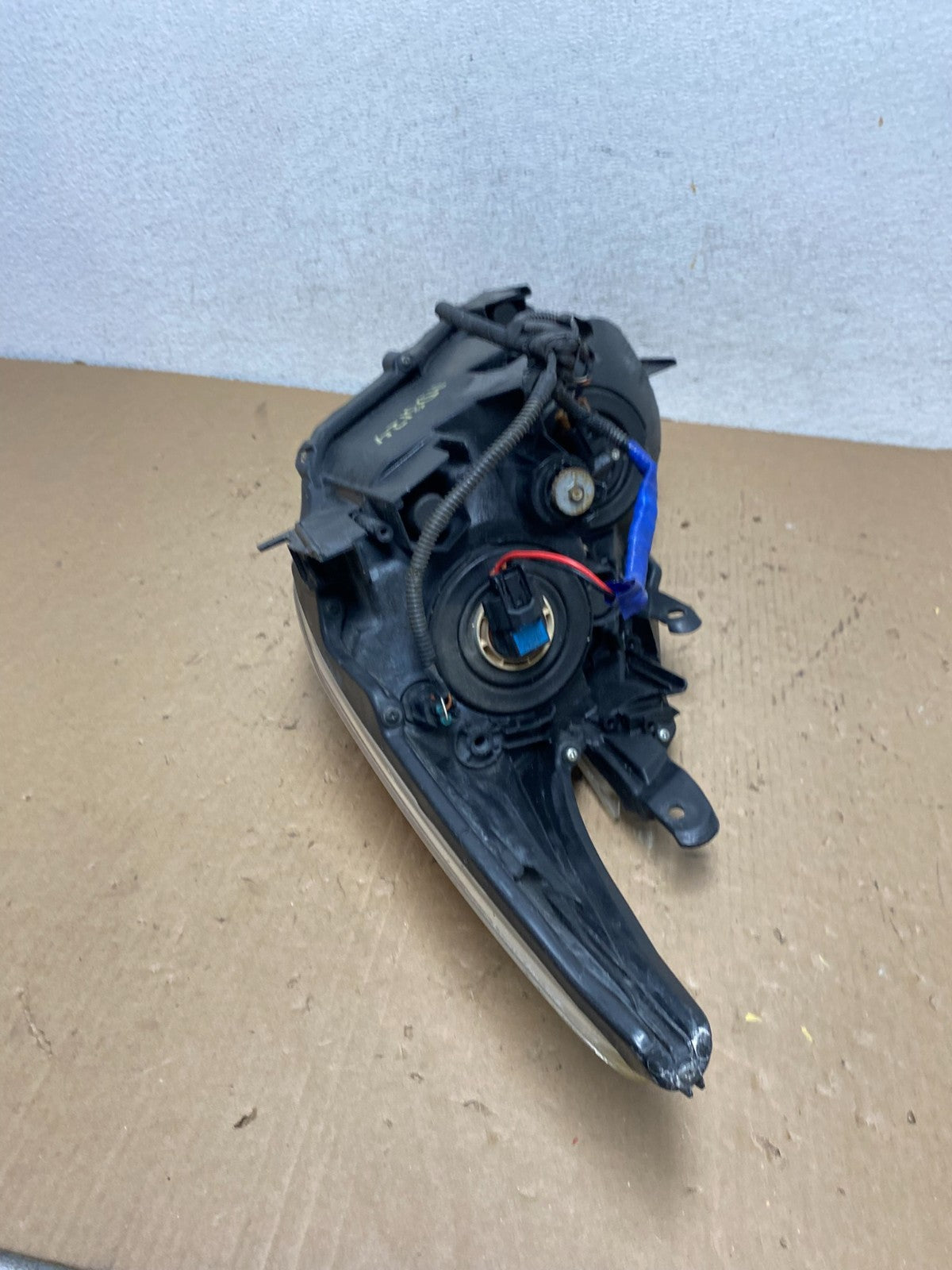 2010 - 2011 Toyota Prius Right Passenger Rh Halogen Headlight AD8124 DW7