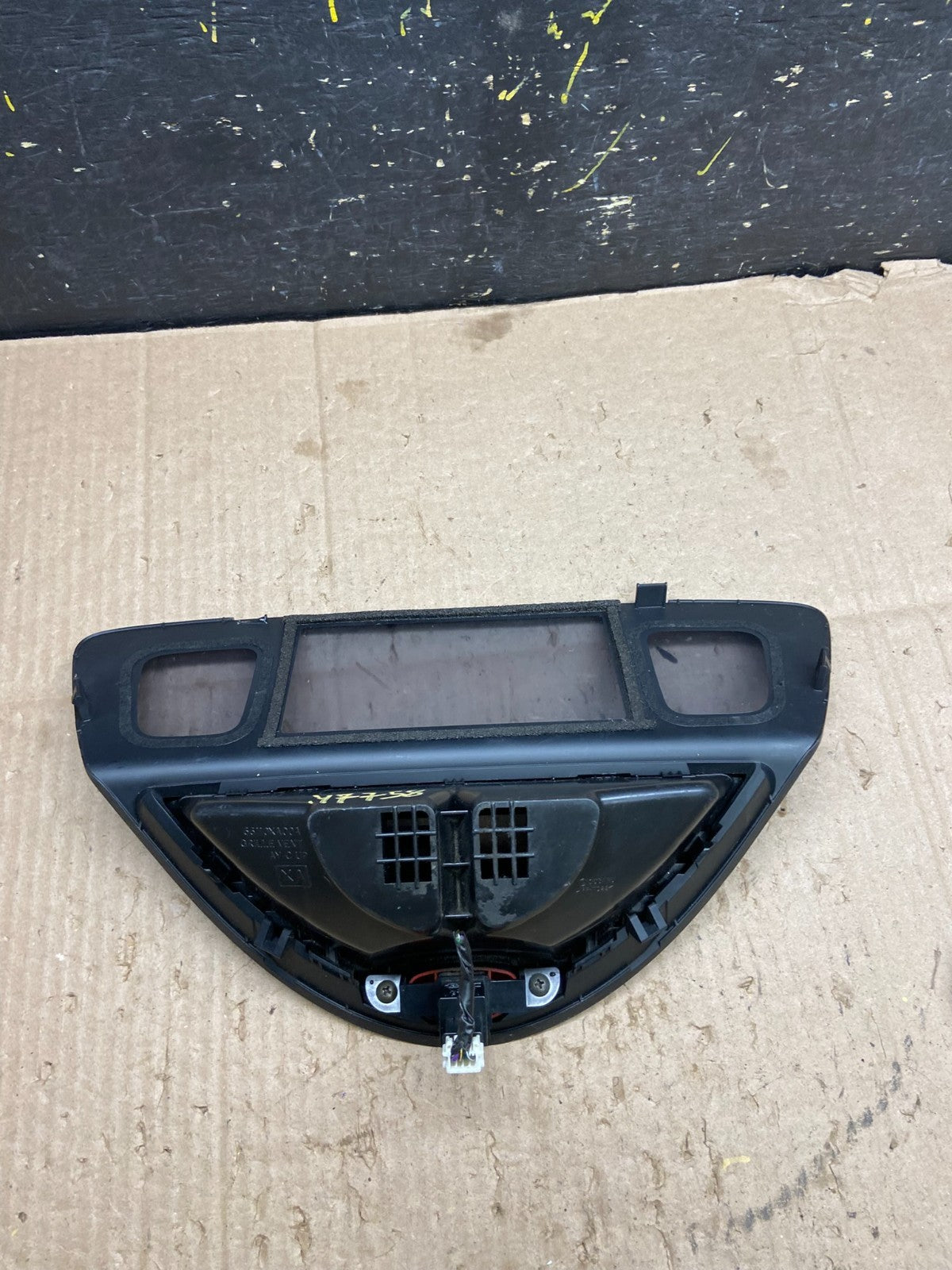 2006 to 2014 Subaru Tribeca Dashboard Center Dash Air Vent Oem Y7758 DG5