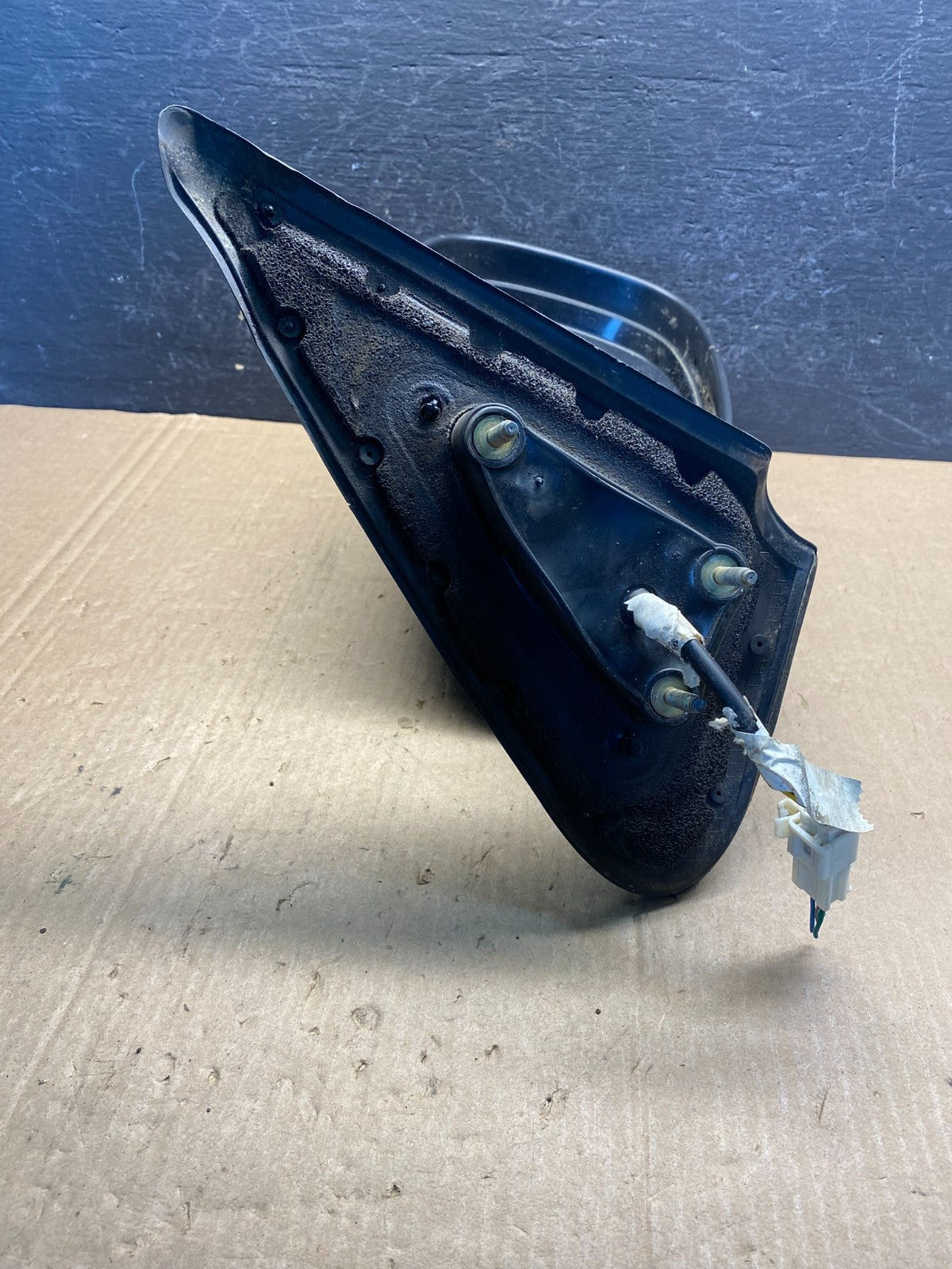 2000 to 2006 Toyota Tundra Right Passenger RH Side Door View Mirror AE7644 DW4