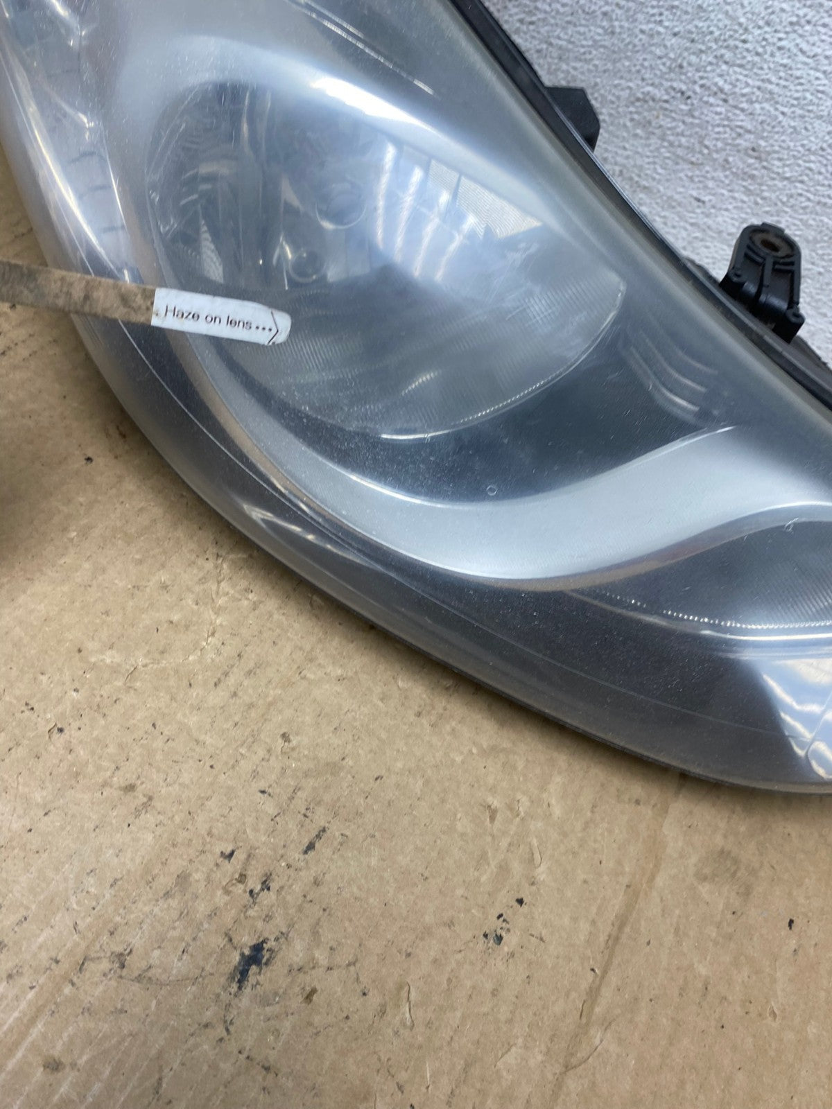 2011 2012 2013 Hyundai Elantra Right Passenger Headlight AG2041 LK5