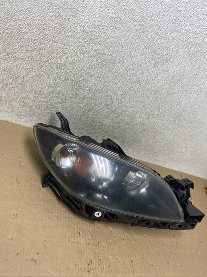 2004 to 2009 Mazda 3 Sedan Right Passenger Rh Side Headlight AI2269 DW2