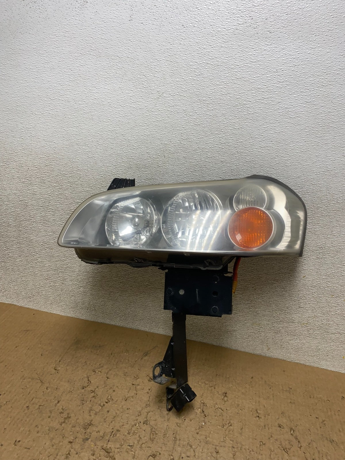 2002-2003 Nissan Maxima Left Driver LH Headlight Xenon HID Oem W8300 DW0