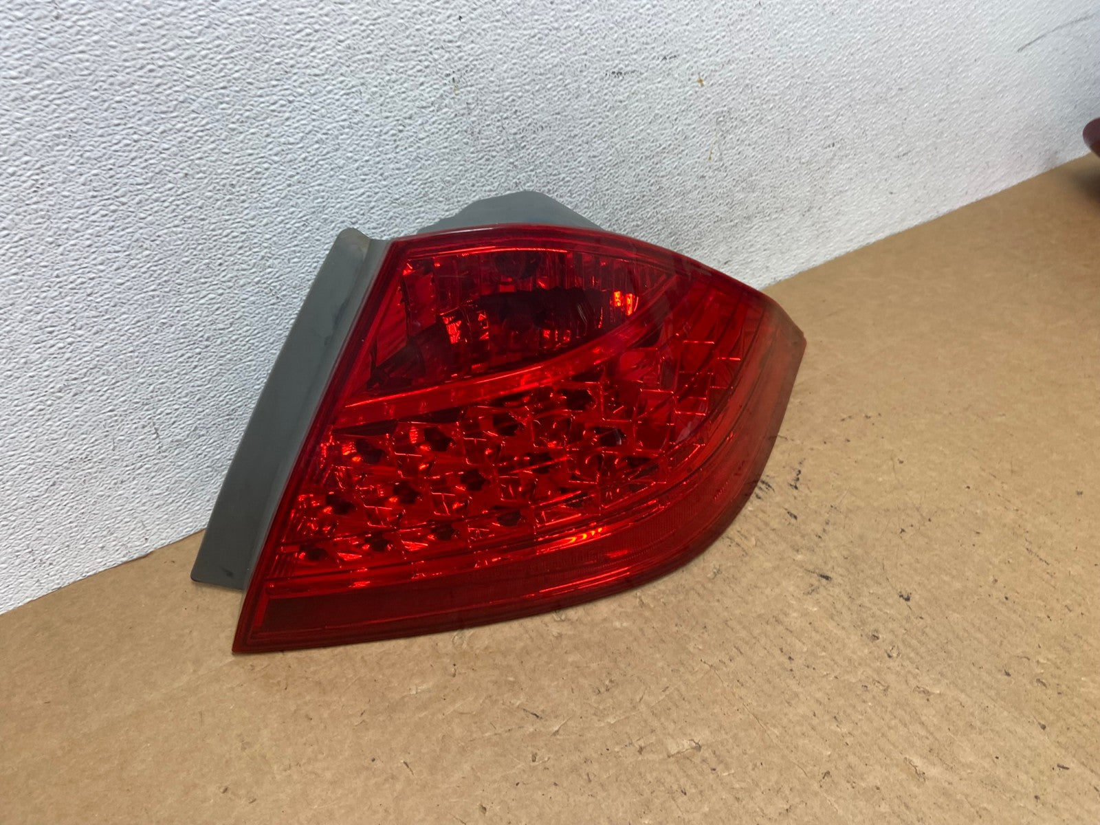 2006 - 2007 Honda Accord Right Passenger Side Tail light DEPO AD4738 LK2
