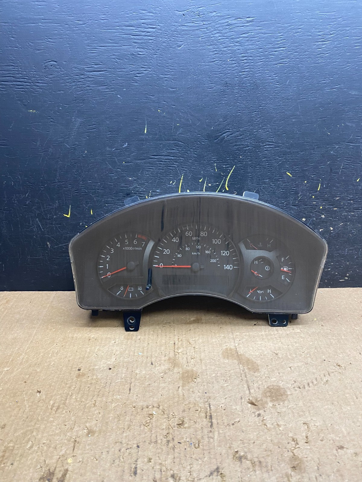 2007 Nissan Titan Speedometer Cluster Gauge Bezel Z7257 DG0