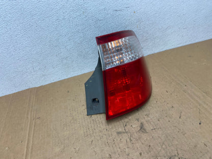 2005 2006 2007 Honda Odyssey Right Passenger RH Side Tail Light AD3206 LK2
