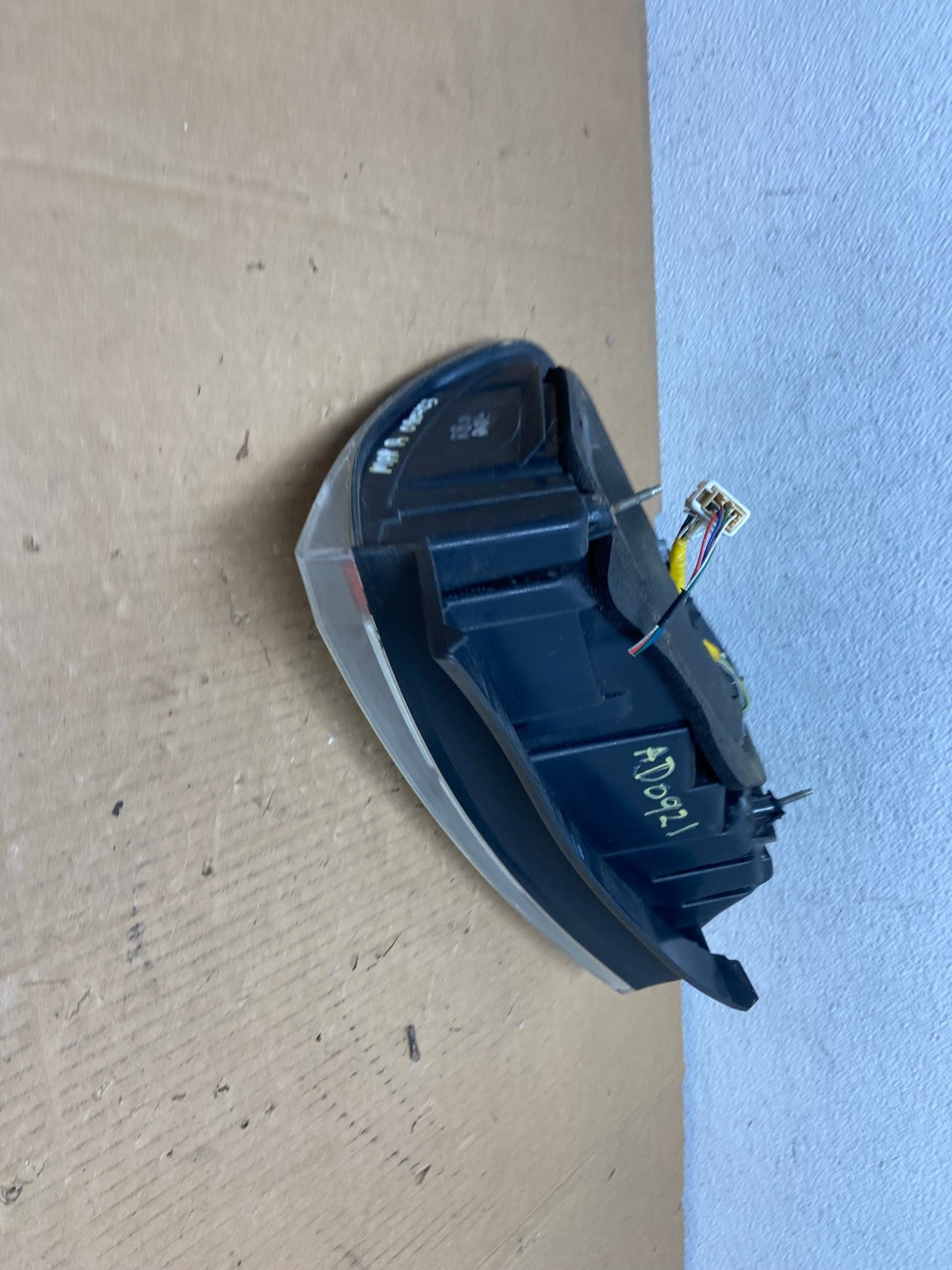 2004 - 2005 Toyota Prius Right Passenger Side Rh Tail Light AD0921 LK5
