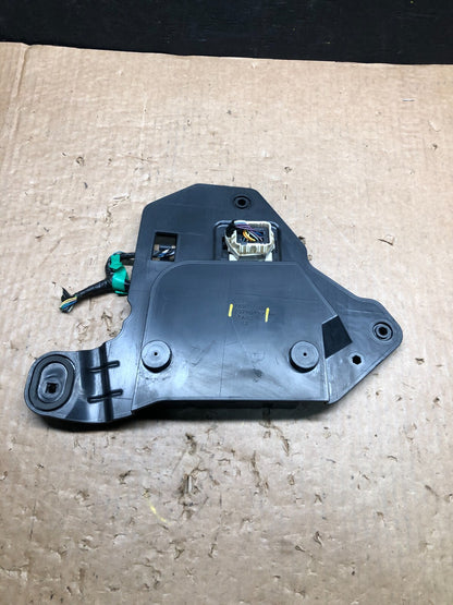 2005 - 2011 Cadillac STS Front Right Passenger Door Control Module Bracket G36571