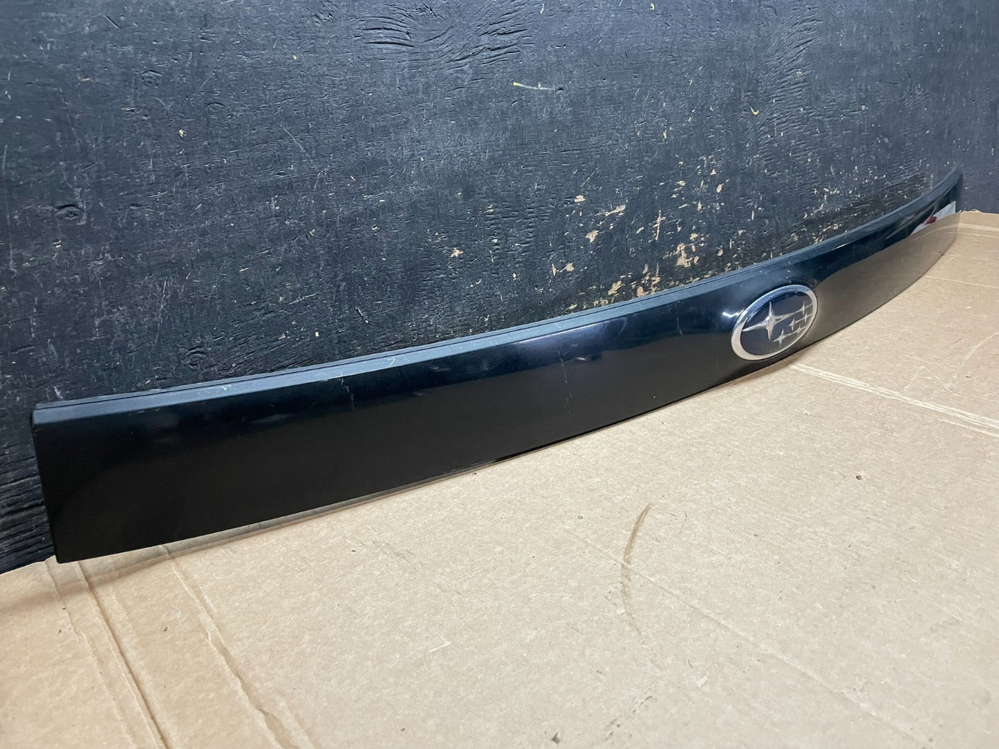 2009 - 2013 Subaru Forester  Liftgate Tailgate Trunk Trim Molding Z5750  DG1